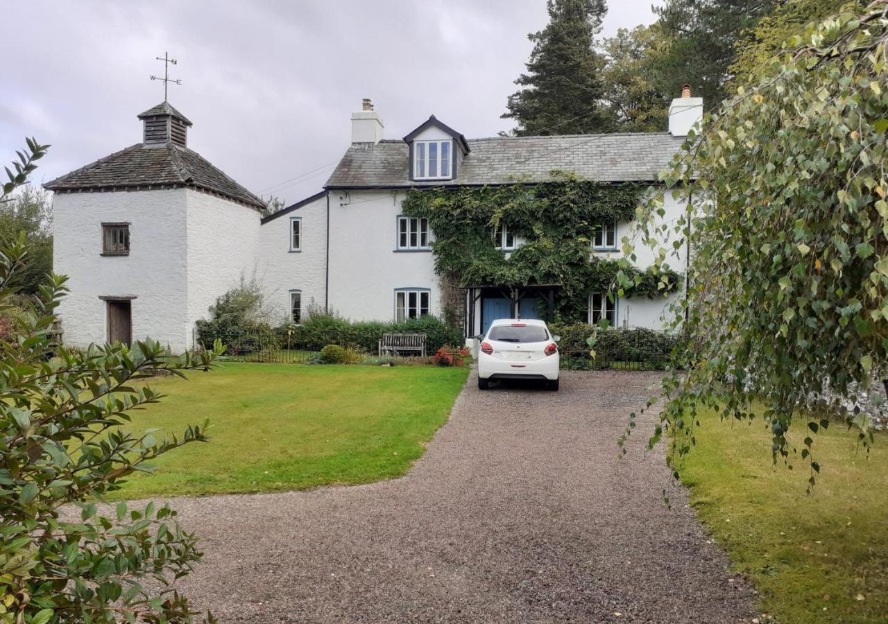 Castell Madoc Cottages Lower Chapel Exterior photo